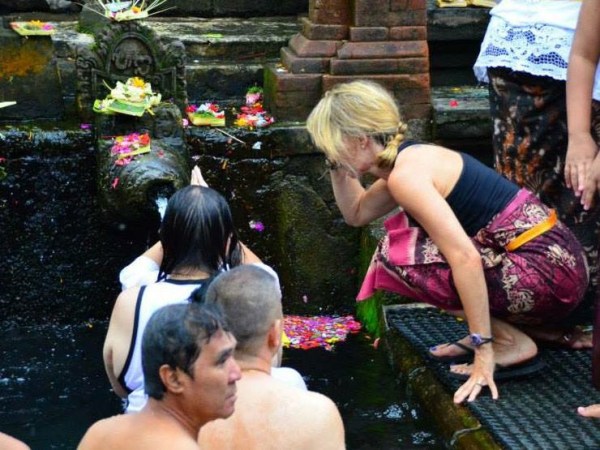 B926E06A-EB3A-4378-B907-75FFBD6E3040