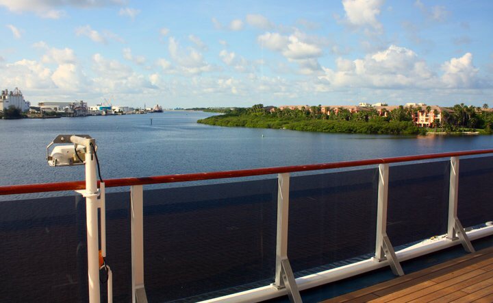 8272394C-64BE-4357-9E4C-BBDC8EAACEE2